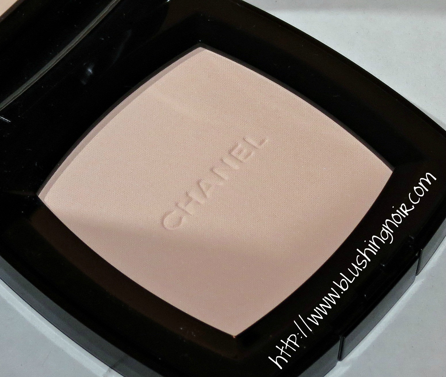 chanel compact powder review indonesia